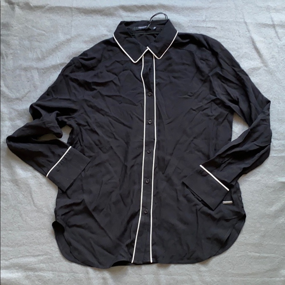 NWT Tahari Button Down Shirt
